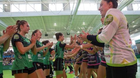 BetiOnak Estreno del Gurpea Beti Onak en la División de Honor femenina contra Grafometal La Rioja