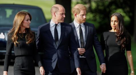 Los príncipes Guillermo y Enrique, con sus respectivas esposas, en Windsor Los príncipes Guillermo y Enrique, con sus respectivas esposas, en Windsor