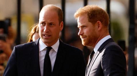 Los príncipes Guillermo y Enrique, con sus respectivas esposas, Catalina y Meghan, en Windsor, tras el fallecimiento de Isabel II Los príncipes Guillermo y Enrique, con sus respectivas esposas, Catalina y Meghan, en Windsor, tras el fallecimiento de Isabel II.