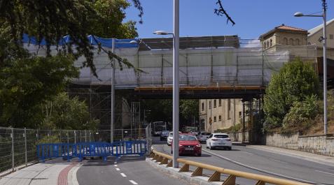 carril-pasarela El carril bici de Labrit, ejecutado hasta la estructura de andamios de las obras en la pasarela