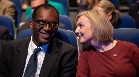 Liz Truss (dcha) y el ministro de Hacienda, Kwasi Kwarteng, en la Conferencia del Partido Conservador Liz Truss (dcha) y el ministro de Hacienda, Kwasi Kwarteng, en la Conferencia del Partido Conservador