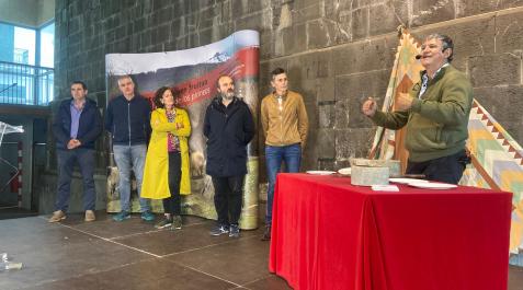 queso En la imagen, el maestro afinador quesero José Luis Martín Martín en su intervención en Roncal