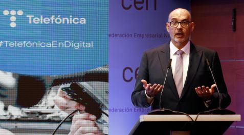 Telefonica-tranformacion-digital El presidente de Telefónica en España, Emilio Gayo, durante su intervención como ponente en la jornada 'Navarra en Digital' que se celebra en Pamplona