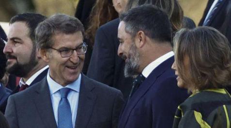 El líder del PP, Alberto Núñez Feijóo; junto al líder de Vox, Santiago Abascal El líder del PP, Alberto Núñez Feijóo; junto al líder de Vox, Santiago Abascal