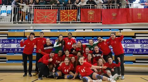 La selección juvenil femenina de Navarra celebra el pase a la final La selección juvenil femenina de Navarra celebra el pase a la final