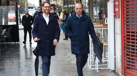 Sergio Sayas y Carlos García Adanero Sergio Sayas y Carlos García Adanero llegan a la reunión con el PP de Navarra