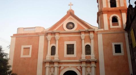 Tercera iglesia de San Agustín de Manila, levantada a partir de 1583. Sustituyó a la segunda, de madera, edificada por Martín de Rada Tercera iglesia de San Agustín de Manila, levantada a partir de 1583. Sustituyó a la segunda, de madera, edificada por Martín de Rada