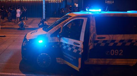 Un coche de la Policía Municipal de Pamplona Un coche de la Policía Municipal de Pamplona
