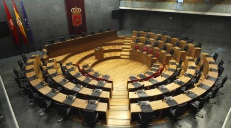 Navarra rechaza el control previo de los Presupuestos de las Comunidades Vista general del Hemiciclo. CORDOVILLA/ARCHIVO