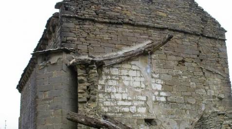 Cultura rehabilitará este año la ermita de Guerguitiáin Agrietada cabecera de la ermita de San Martín de Guerguitiáin. El templo es uno de los mejores ejemplos del románico en el valle de Izagaondoa. DN