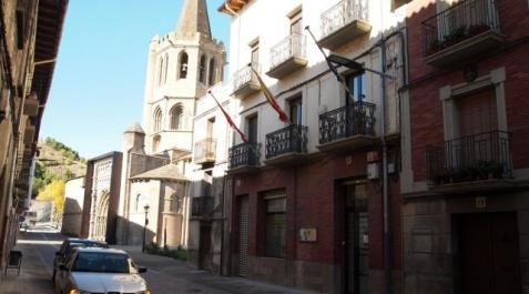 La Mancomunidad ratifica los nuevos estatutos que no avaló Sangüesa Sede de la Mancomunidad en la calle Mayor de Sangüesa. A.V.