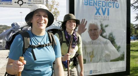 Internet ha masificado la peregrinación hacia Santiago Internet ha masificado la peregrinación hacia Santiago