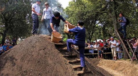 Ancín y Goizueta recordaron su pasado común de carboneros Ancín y Goizueta recordaron su pasado común de carboneros