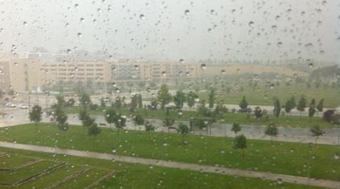 Empiezan a caer las temperaturas y sigue la alerta por tormentas Empiezan a caer las temperaturas y sigue la alerta por tormentas