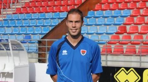 Osasuna anunciará esta semana el fichaje de Nano; Sisi, en espera Osasuna anunciará esta semana el fichaje de Nano; Sisi, en espera