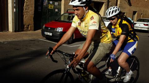 Personas ciegas y voluntarios culminan el Camino de Santiago Personas ciegas y voluntarios culminan el Camino de Santiago