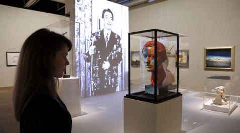 Dalí exhibe sus creaciones en una gran retrospectiva en París Dalí exhibe sus creaciones en una gran retrospectiva en París