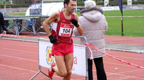 El atleta keniano Abel Mutai y la etíope Trihas Gebre fueron los ganadores de la prueba absoluta del Cross Hiru-Herri Trofeo 
