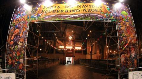 Regalos De Navidad En La Feria De La Plaza De Toros