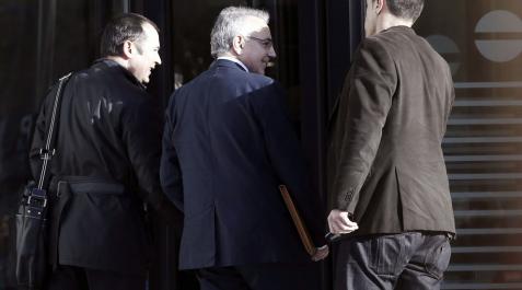 El expresidente del Gobierno de Navarra Miguel Sanz, a su llegada al Palacio de Justicia de Navarra.