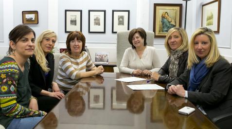 AMEDNA y Ayuntamiento colaboran en la inserción laboral de mujeres AMEDNA y Ayuntamiento colaboran en la inserción laboral de mujeres
