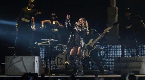 Rihanna deslumbra y conquista Barakaldo Rihanna deslumbra y conquista Barakaldo