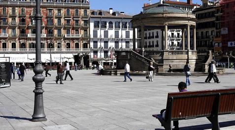 El mal tiempo abandona Navarra este fin de semana._12 Imágenes del buen tiempo registradas este sábado en la capital de Navarra, dónde las temperaturas máximas alcanzaron los 20 grados.