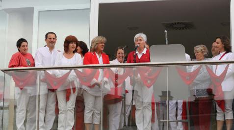 Mutilva abre 5 días de fiestas desde el nuevo Ayuntamiento Mutilva abre 5 días de fiestas desde el nuevo Ayuntamiento
