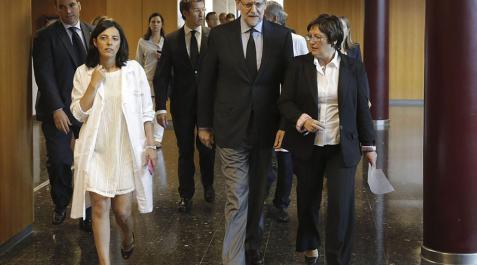 Rajoy visita a heridos y familiares durante una media hora Rajoy visita a heridos y familiares durante una media hora