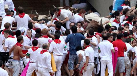 El montón del día 13 reabre el debate sobre la masificación del encierro El montón del día 13 reabre el debate sobre la masificación del encierro