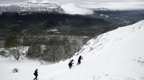 Primeras nevadas del otoño 2013 en Navarra_2 Roncesvalles amaneció nevado este viernes 15 de noviembre con la llegada de las primeras nevadas a Navarra.