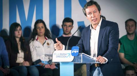 El PP garantiza que bajará la carga tributaria a 12 millones de españoles El PP garantiza que bajará la carga tributaria a 12 millones de españoles