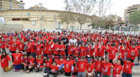 Locura rojilla en el colegio Griseras Locura rojilla en el colegio Griseras
