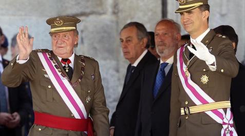 Primera aparición del Rey y el Príncipe juntos tras la abdicación Primera aparición del Rey y el Príncipe juntos tras la abdicación