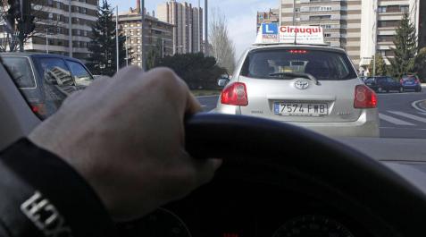 Los exámenes de tráfico acumulan retrasos de hasta 25 días en Navarra Los exámenes de tráfico acumulan retrasos de hasta 25 días en Navarra