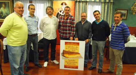 La nueva cofradía de la costrada de Aoiz impulsará este postre y la villa La nueva cofradía de la costrada de Aoiz impulsará este postre y la villa
