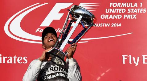 Hamilton se aferra al liderato y se aleja un poco más de Rosberg Hamilton se aferra al liderato y se aleja un poco más de Rosberg