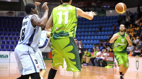 Planasa Navarra-Breogán Lugo Planasa Navarra cayó derrotado este viernes por 68-71 contra el Breogán Lugo