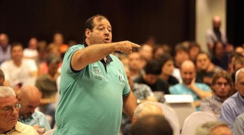 Txema Garrido, en una asamblea de Osasuna Txema Garrido, en una asamblea de Osasuna