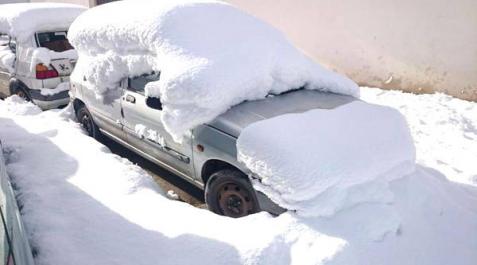 El frío arrecia este martes y el miércoles regresa la alerta por nieve El frío arrecia este martes y el miércoles regresa la alerta por nieve