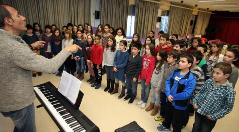 Coro y grupo de teatro Coro y grupo de teatro