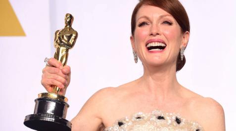 Julianne Moore consigue el Óscar a la mejor actriz por 'Siempre Alice' Julianne Moore consigue el Óscar a la mejor actriz por 'Siempre Alice'