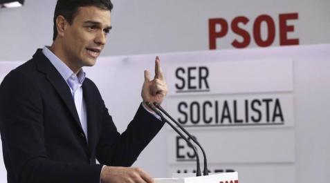 Pedro Sánchez hace suya la victoria de Susana Díaz Pedro Sánchez hace suya la victoria de Susana Díaz