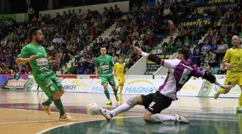 Jesulito dispara contra el Jaén Paraíso Jesulito dispara contra el Jaén Paraíso
