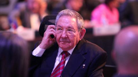 Raúl Castro exige que cese el bloqueo de Estados Unidos a Cuba Raúl Castro exige que cese el bloqueo de Estados Unidos a Cuba