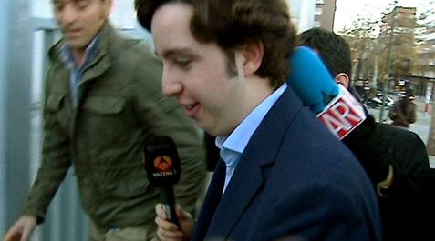 El 'pequeño Nicolás' se acoge a su derecho a no declarar ante el juez El 'pequeño Nicolás' se acoge a su derecho a no declarar ante el juez