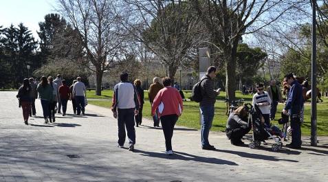 El sol bañó Pamplona este domingo_2 Para este lunes en Navarra se esperan temperaturas máximas de hasta 20 grados.