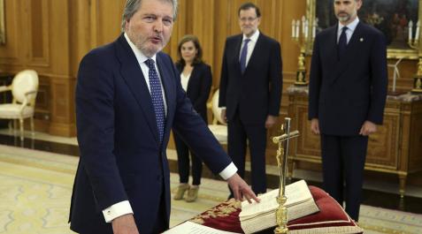 Íñigo Méndez de Vigo jura su cargo como nuevo ministro de Educación Íñigo Méndez de Vigo jura su cargo como nuevo ministro de Educación