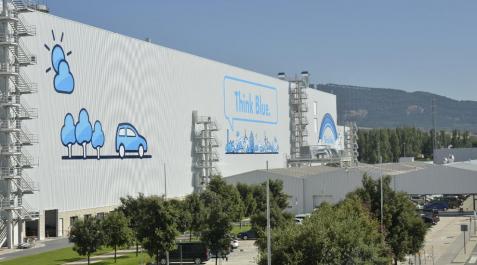 Volkswagen Navarra recibe el Premio a la Excelencia Industrial del IESE Volkswagen Navarra recibe el Premio a la Excelencia Industrial del IESE