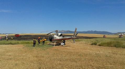 La caída de un avión de aeromodelismo provoca un incendio en Los Arcos La caída de un avión de aeromodelismo provoca un incendio en Los Arcos